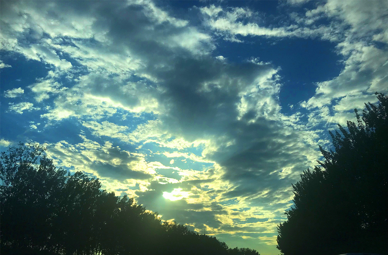 刘勇良纪实摄影作品:五月的天空