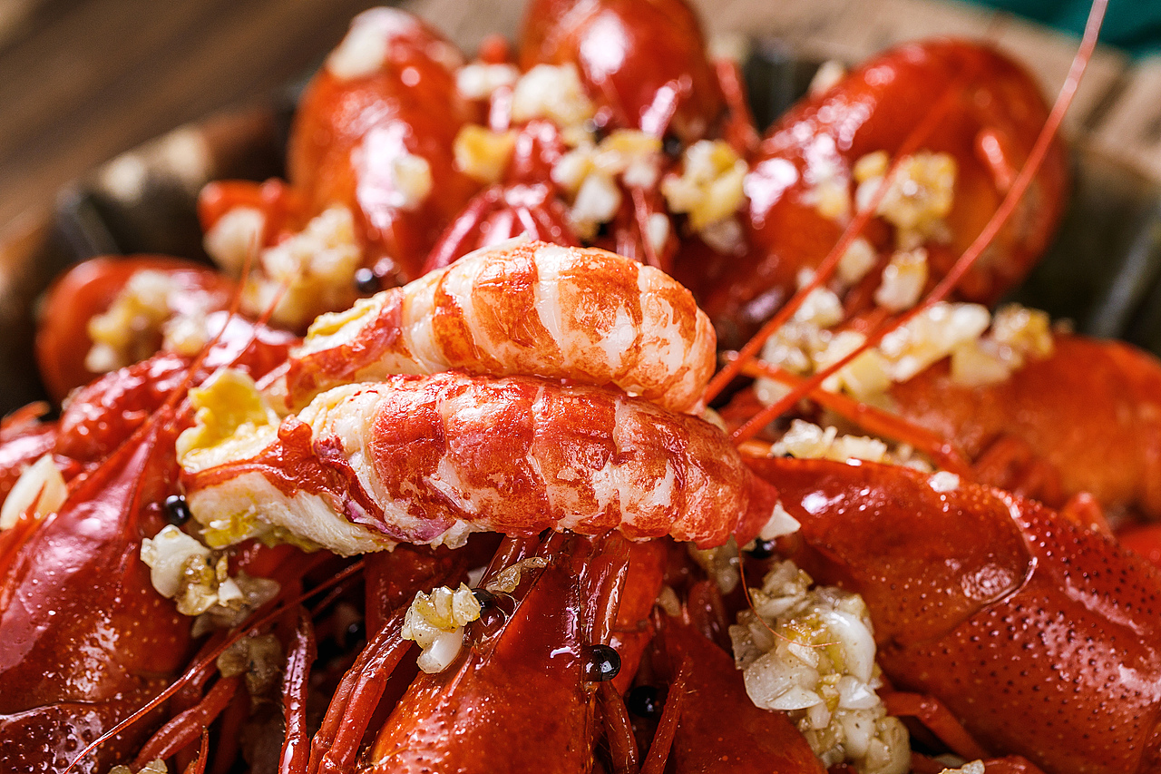 蒜蓉小龙虾_树映摄影师酋长-站酷zcool