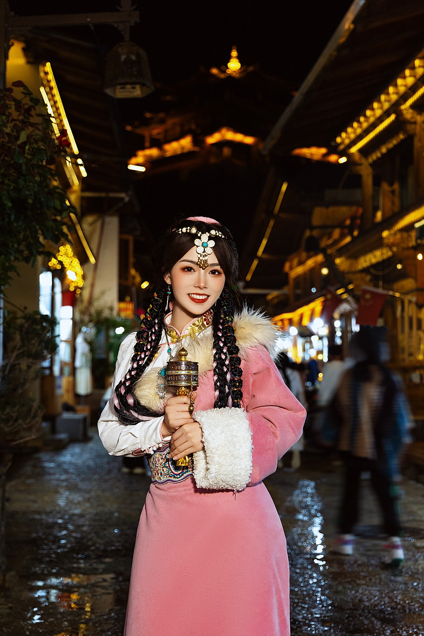 民族旅拍写真客样修图