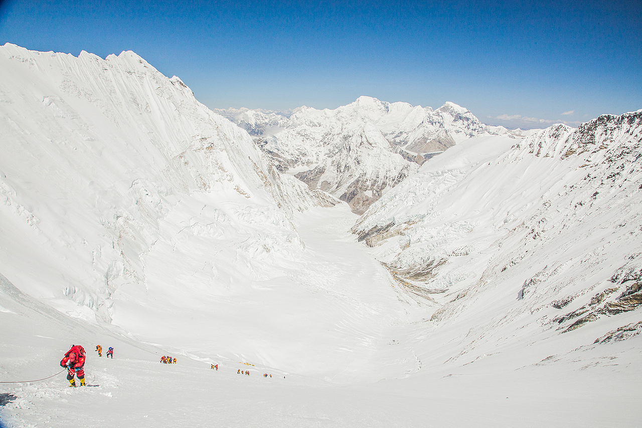 《世界屋脊—攀登珠峰》
