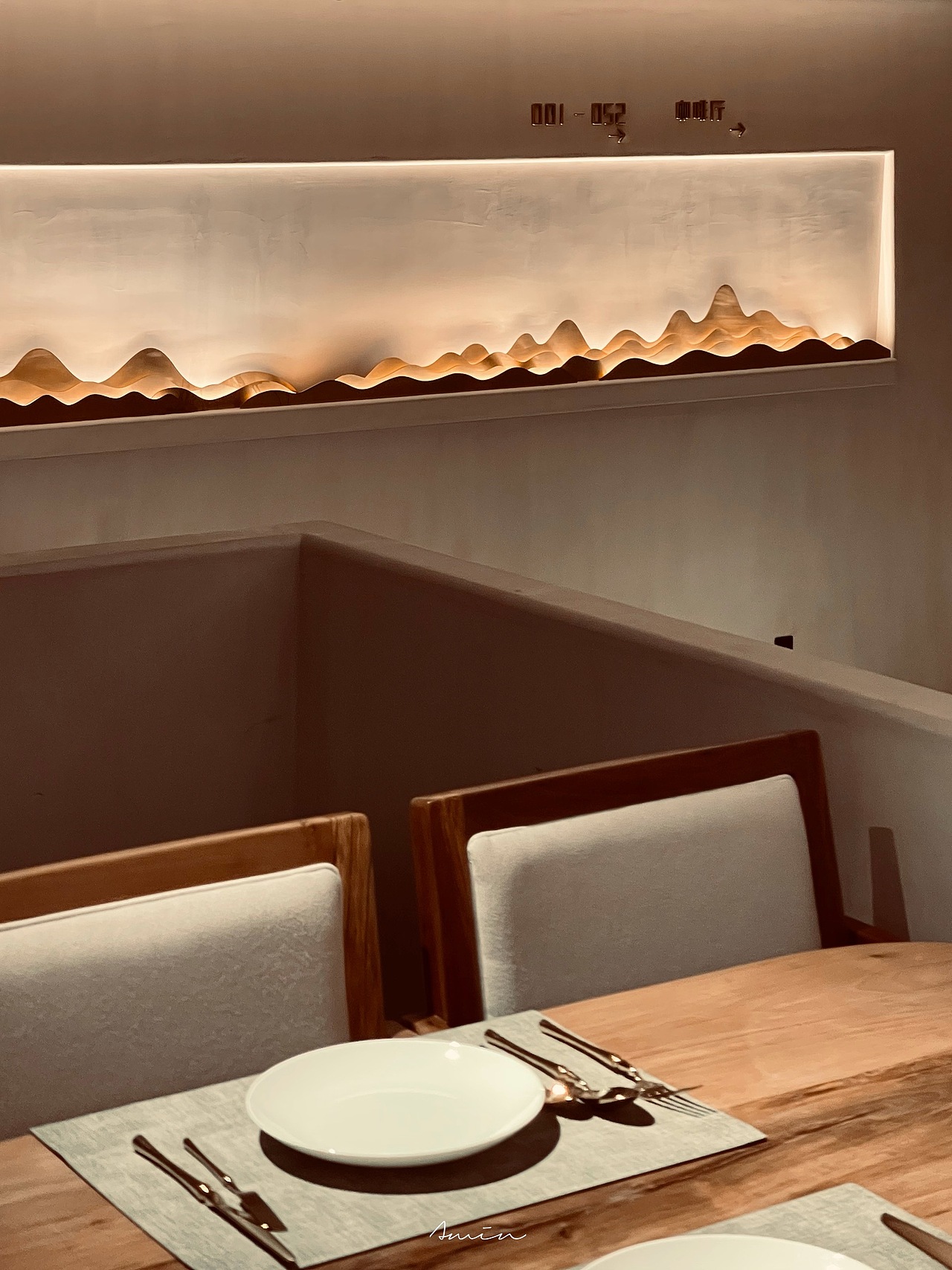 一弯新月 城市之中的民宿（图ZMjM5MzkwNjc2） - 商业空间设计 - 站酷设计师摄影师阿敏原创素材 - 站酷ZCOOL