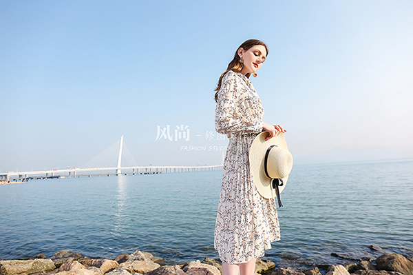 修圖師歐陽的個(gè)人主頁（背景預(yù)覽） - 主頁背景設(shè)置 - 站酷設(shè)計(jì)師修圖師歐陽原創(chuàng)素材 - 站酷ZCOOL