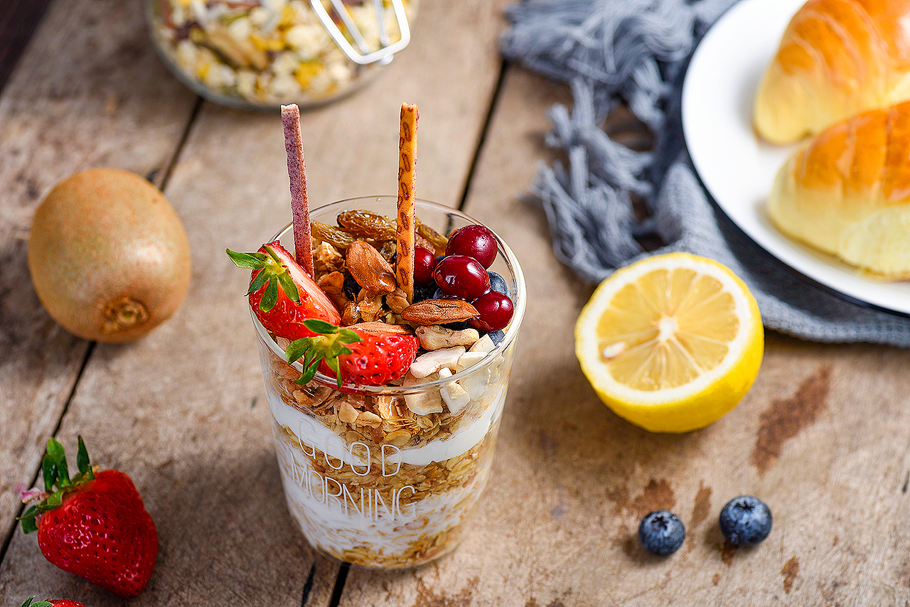 烘焙 早餐 麦片 拍摄（图ZMTA4ODQ3Mzgw） - 产品摄影 - 站酷设计师摄影师董名扬原创素材 - 站酷ZCOOL