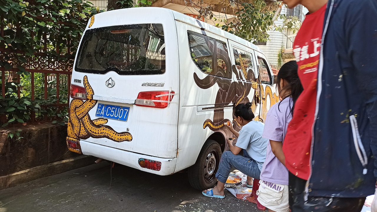 昆明锦泰彩绘——十年夙愿绘战车