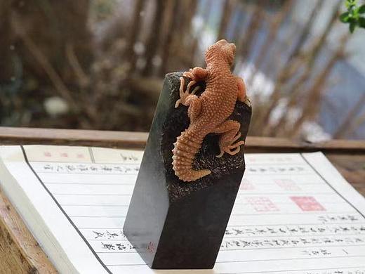 秋坞居蜥蜴石雕守宫茶宠艺术品