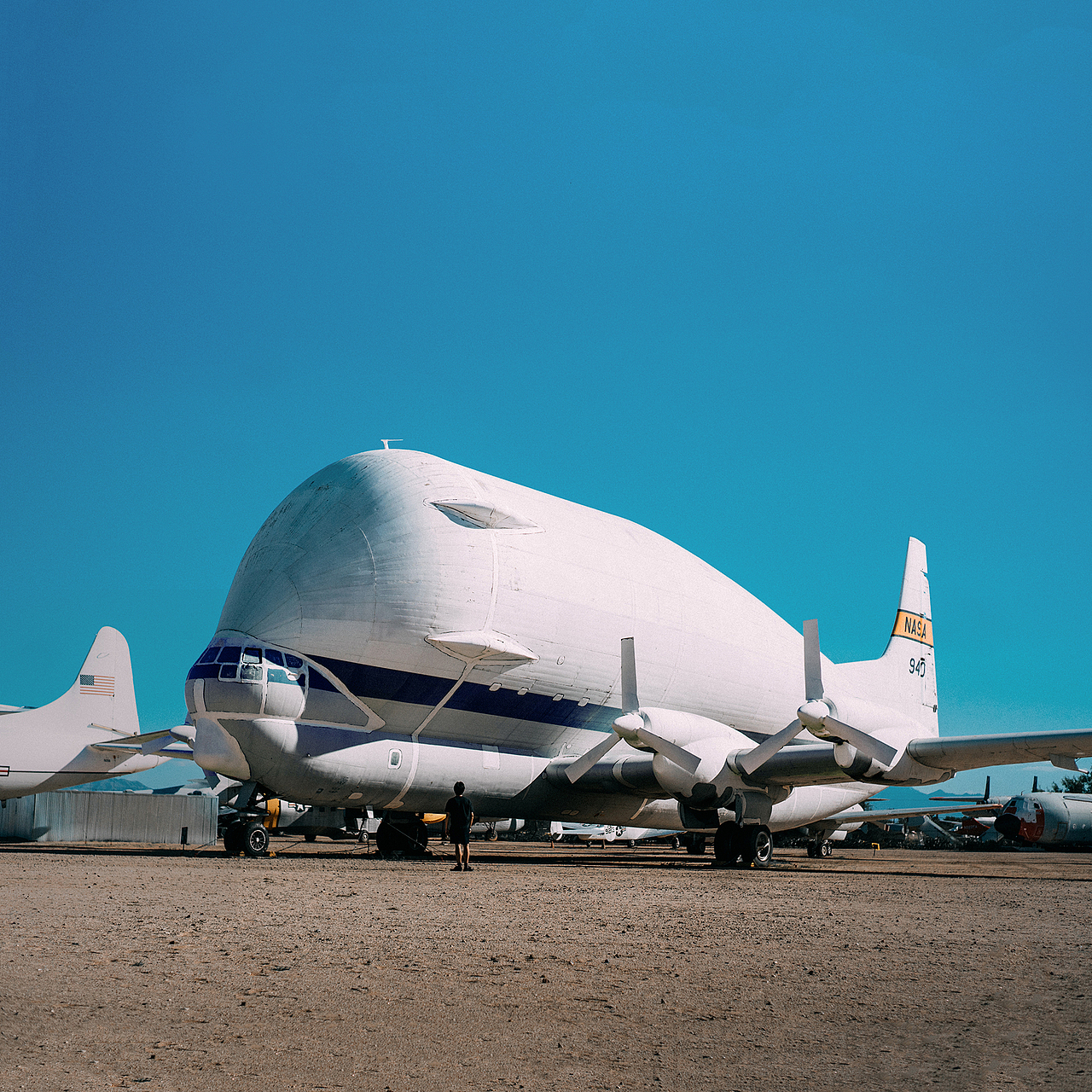 公路计划 | 在38°沙漠里来一场硬核的阅兵典礼