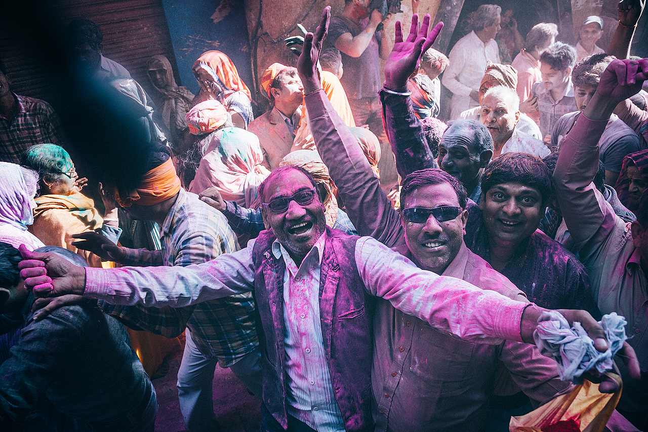 沃尔达林的洒红节