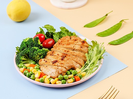 轻卡减肥餐鸡胸肉丸鸡肉肠健身餐轻食低卡食品即食鸡胸