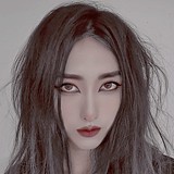 姜涵油画的头像