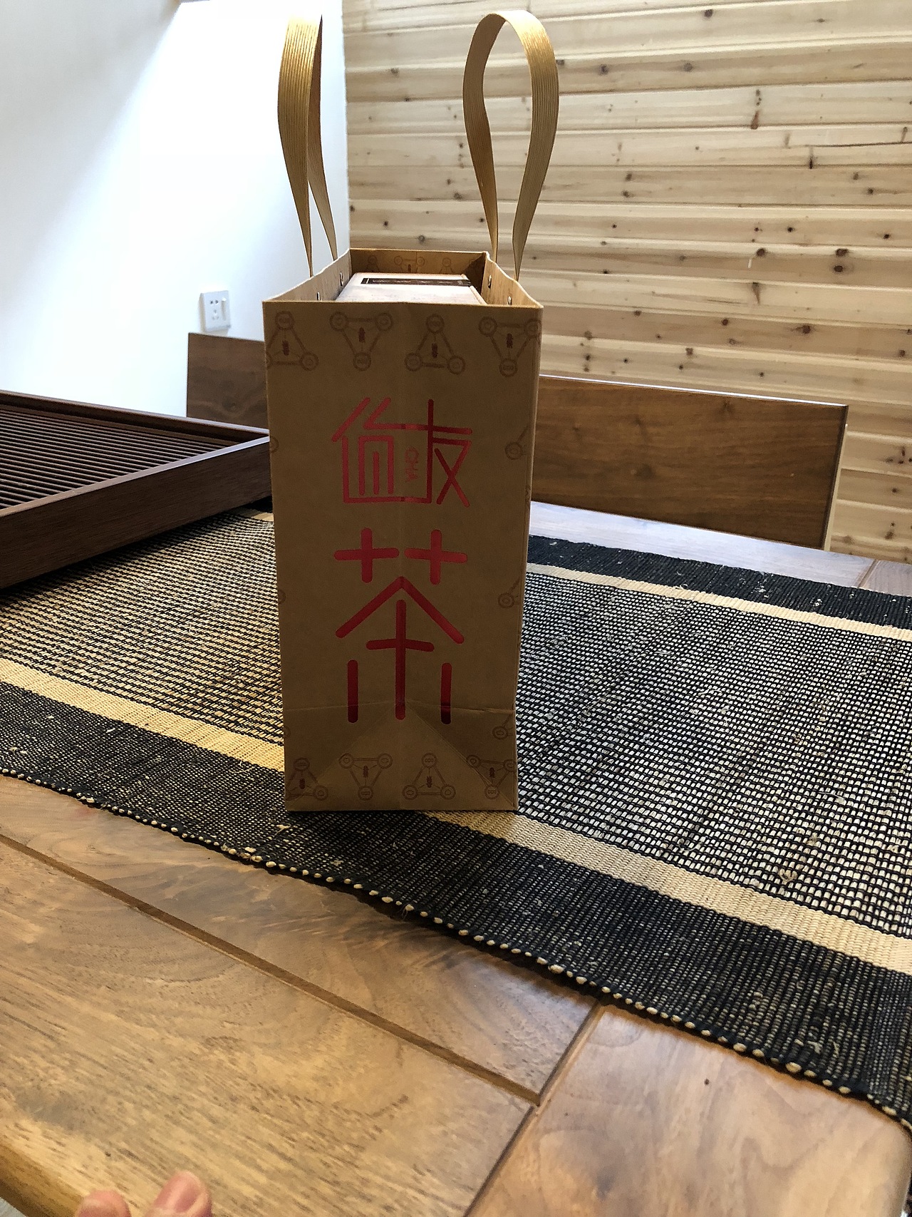 值友茶·猪年新春门神装（图ZMTQwOTU4NjMy） - 包装 - 站酷设计师SomeOneStudio原创素材 - 站酷ZCOOL