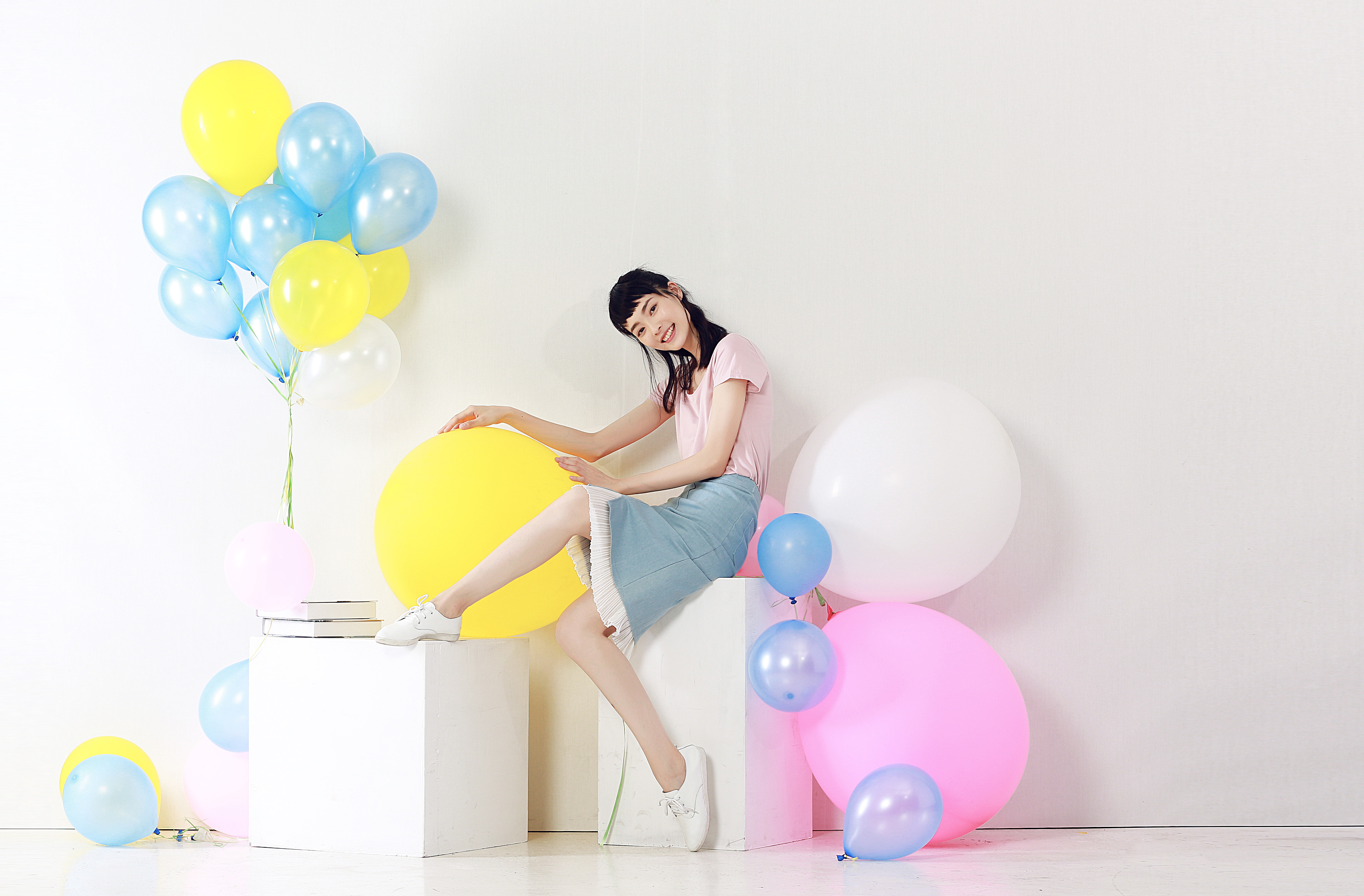 纯背景-美|摄影|人像|摄影师阿忠 - 原创作品 - 站酷 (zcool)