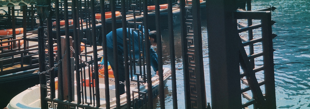 手机街拍下的广州