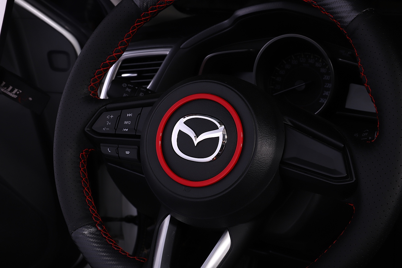 马自达方向盘装饰件