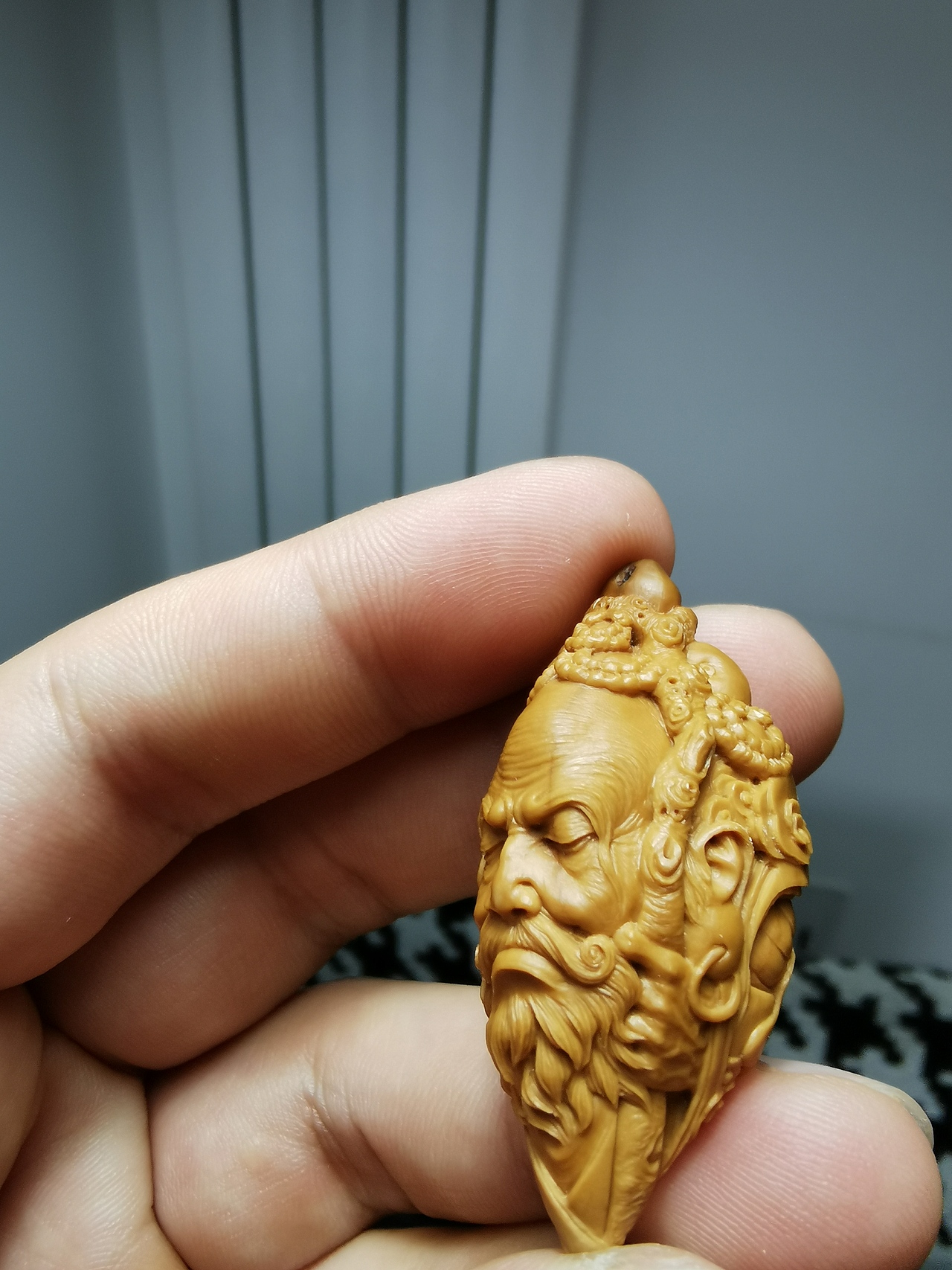 橄榄核雕作品御龙达摩