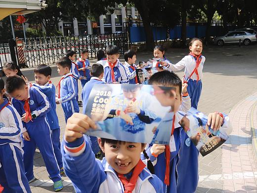 校园活动拍摄-礼貌小天使（个人主页-ZMjg2NTQ1MzI=） - 人文/纪实摄影 - 站酷设计师IFlot原创素材 - 站酷ZCOOL