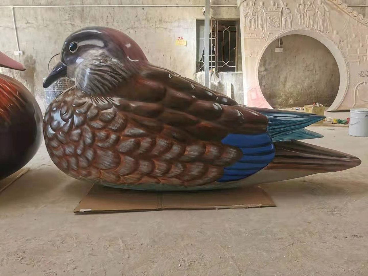 户外公园景观摆件定制玻璃钢鸳鸯鸟雕塑仿真动物造型