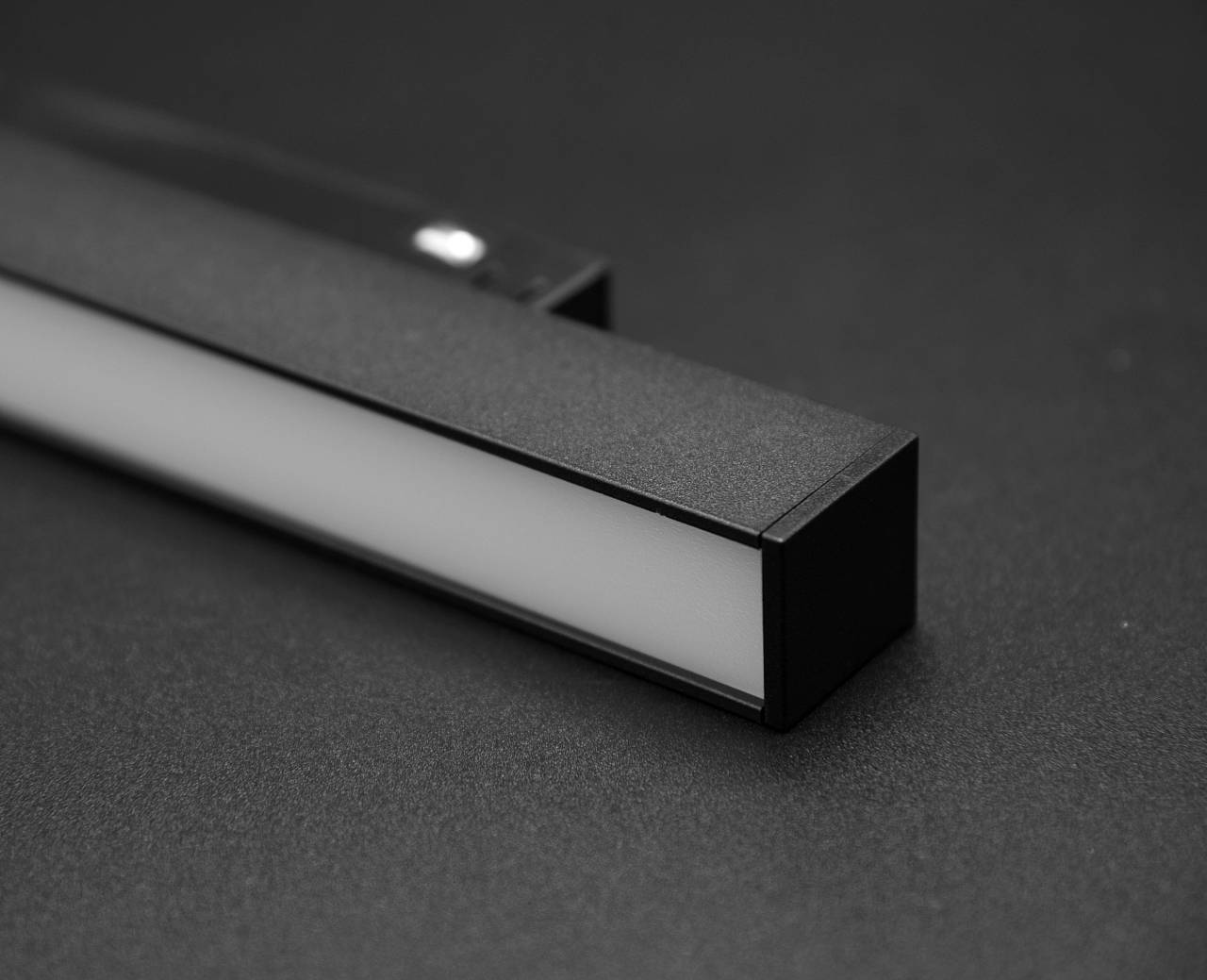 志高-磁吸泛光灯