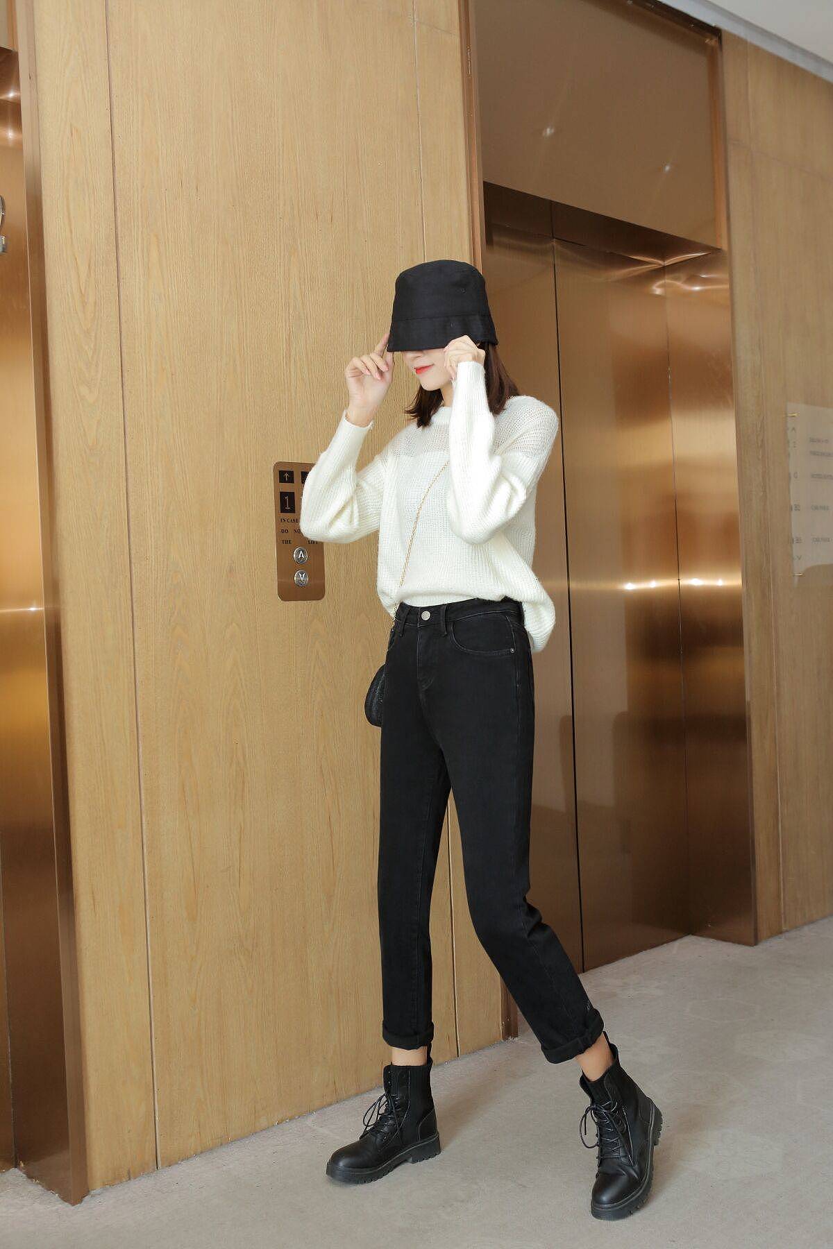 电商摄影服装拍摄模特网拍时尚牛仔裤拍照女装拍摄图片（图ZMjQwNDA0OTI0） - 产品摄影 - 站酷设计师广州集映视觉摄影原创素材 - 站酷ZCOOL