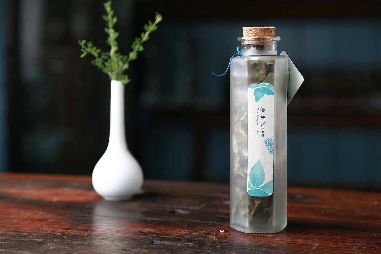 不同的蓝品牌形象设计（图ZNDExMzQ0MTY=） - 品牌 - 站酷设计师纪夏设计原创素材 - 站酷ZCOOL