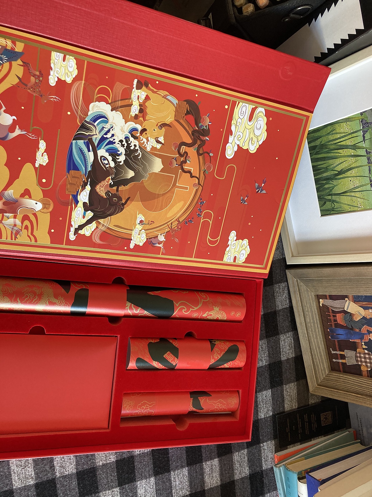 Bybit牛年插画礼盒