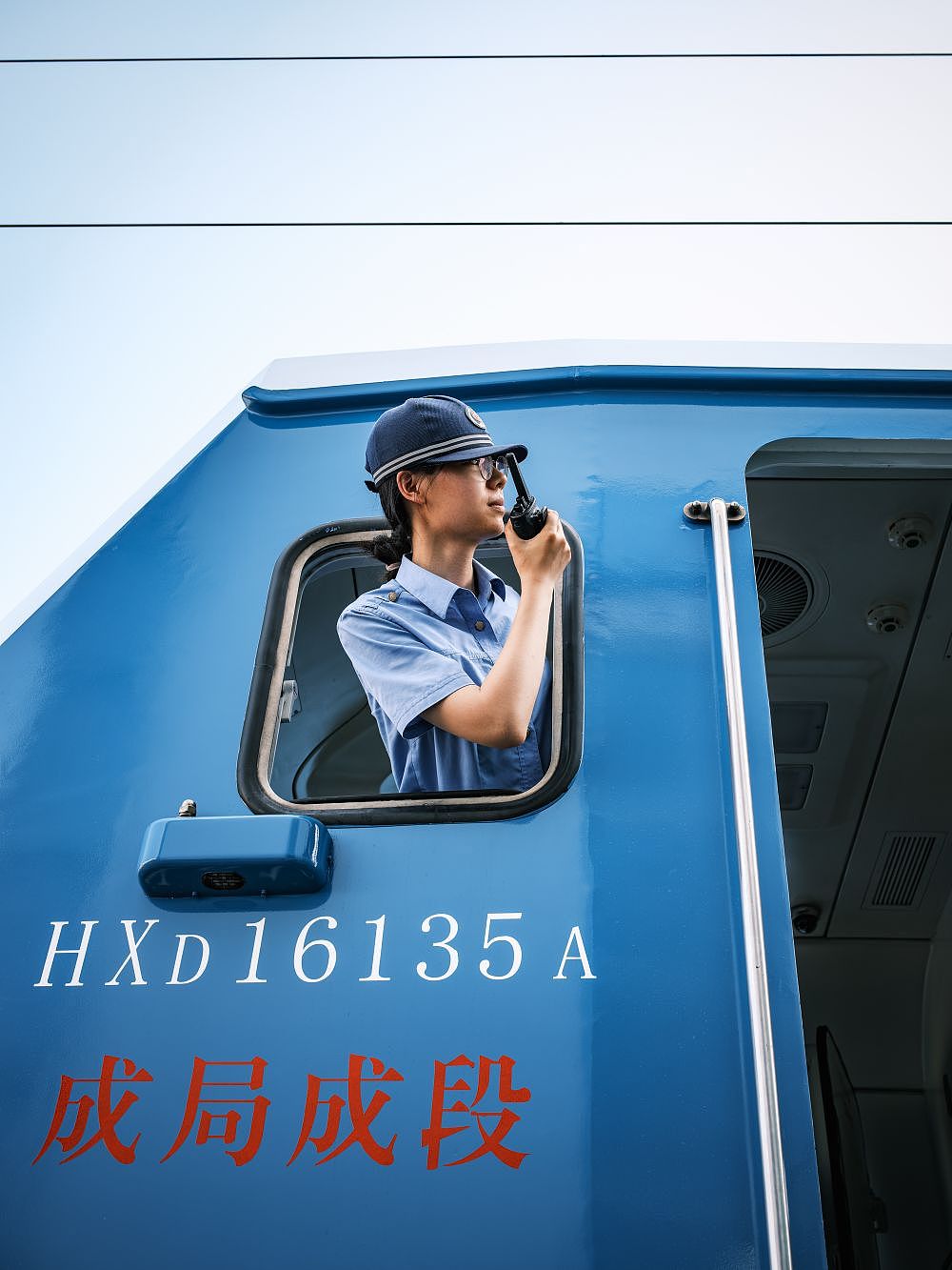 咱們工人有力量?。▓DZMzM4NjA1MjI4） - 人文/紀(jì)實(shí)攝影 - 站酷設(shè)計(jì)師大鵬映象原創(chuàng)素材 - 站酷ZCOOL