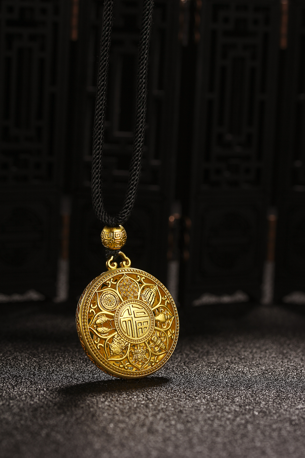 静物摄影 产品摄影 珠宝摄影 黄铂金（图ZMjIyOTYxNTIw） - 产品摄影 - 站酷设计师舞大爷原创素材 - 站酷ZCOOL
