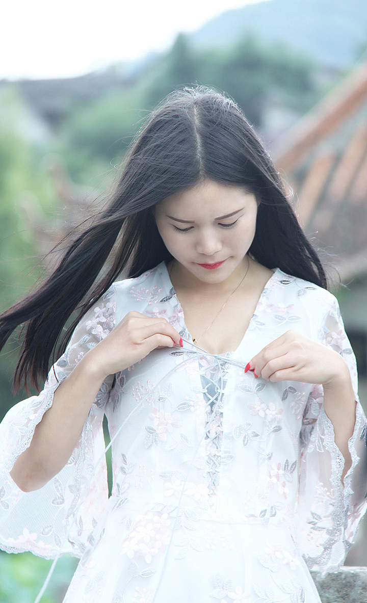 盛の夏 小叶子 / 腾冲和顺古镇（图ZMTIxNzMwNDE2） - 人像摄影 - 站酷设计师Fatrainzhang原创素材 - 站酷ZCOOL