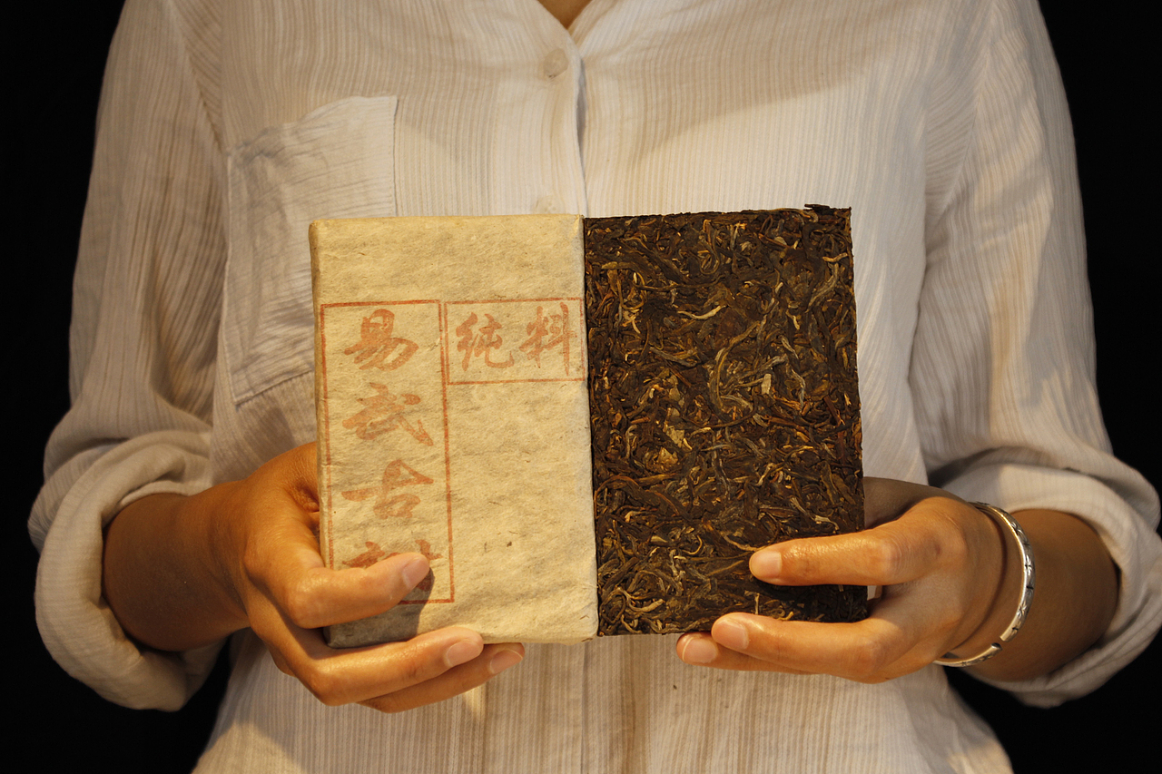 易武古树茶砖普洱茶（图ZMTU5NjcxNTk2） - 产品摄影 - 站酷设计师山水间观世界原创素材 - 站酷ZCOOL