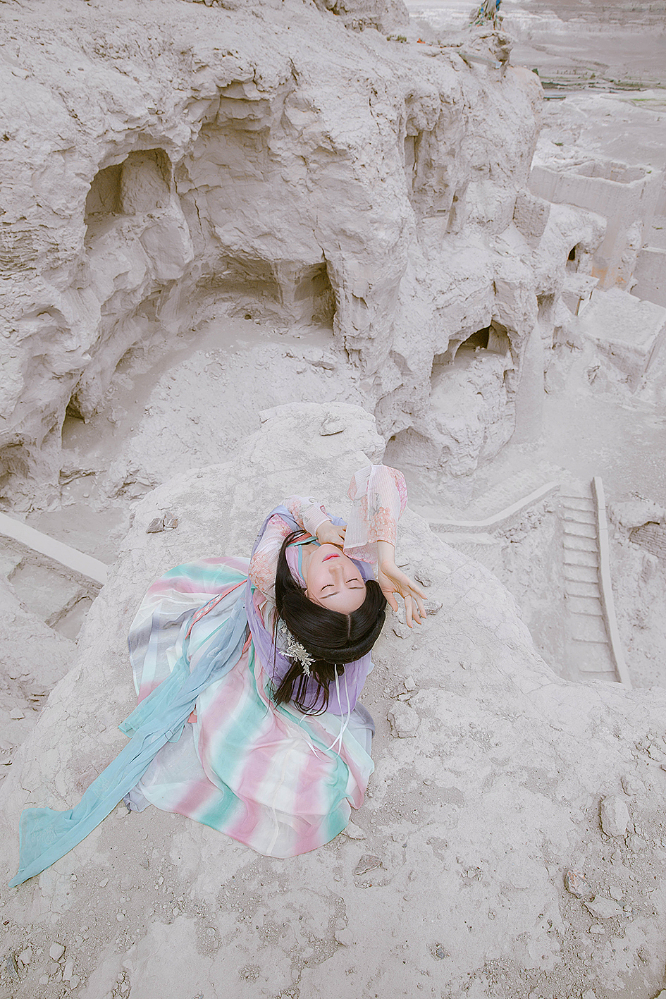 惹尘埃（图ZOTI3Njc4NjA=） - 人像摄影 - 站酷设计师ROEMWO原创素材 - 站酷ZCOOL