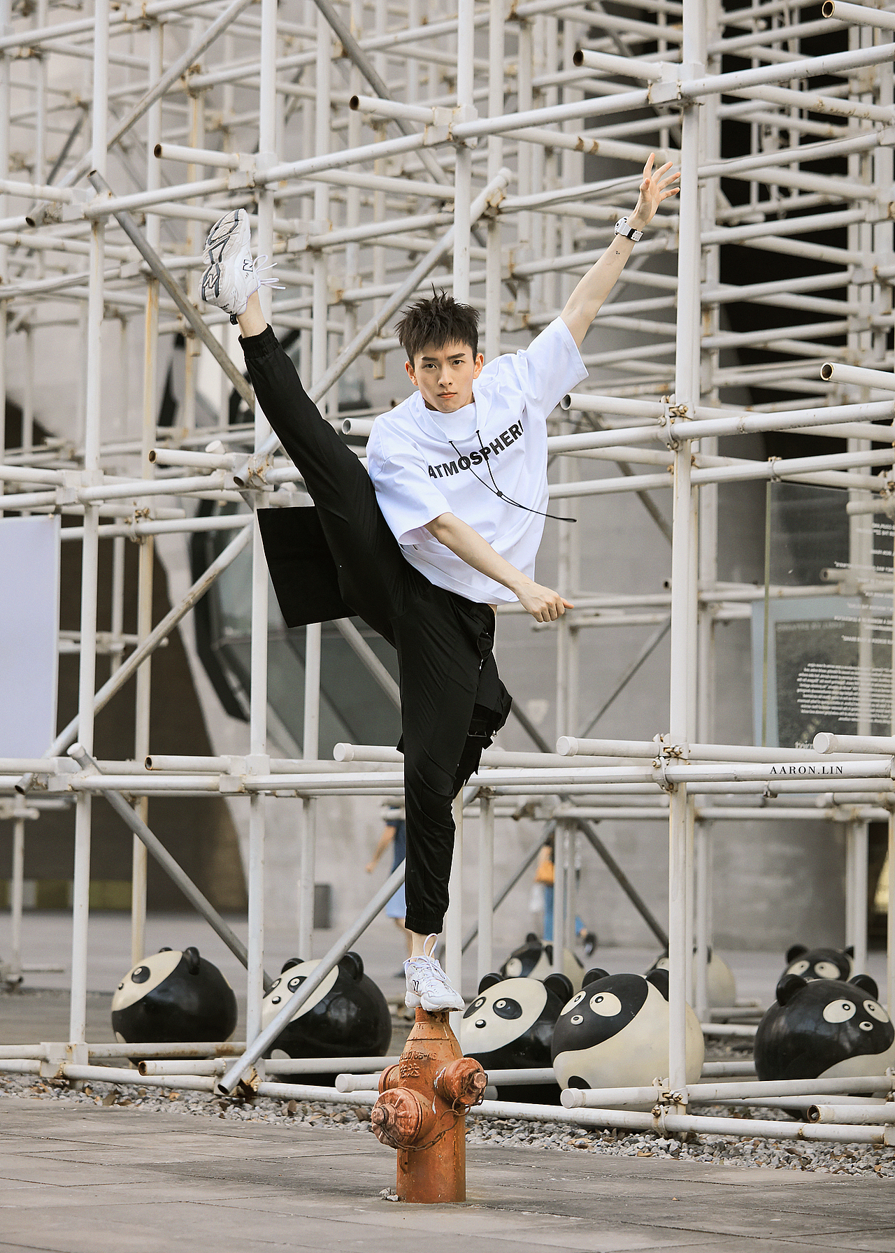 劈叉男孩吴瑞淞