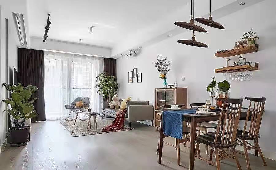 北欧原木风三居室