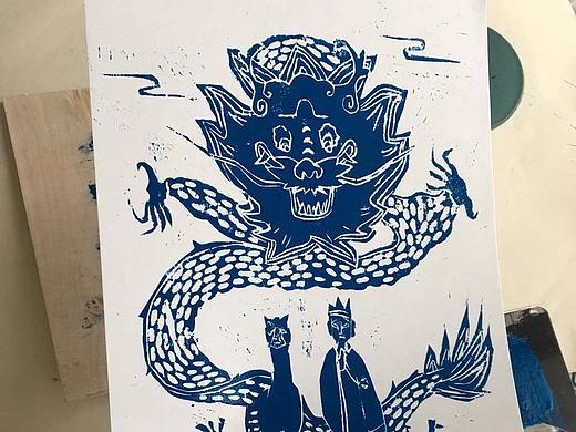 木刻版画-龙、羊驼和唐僧