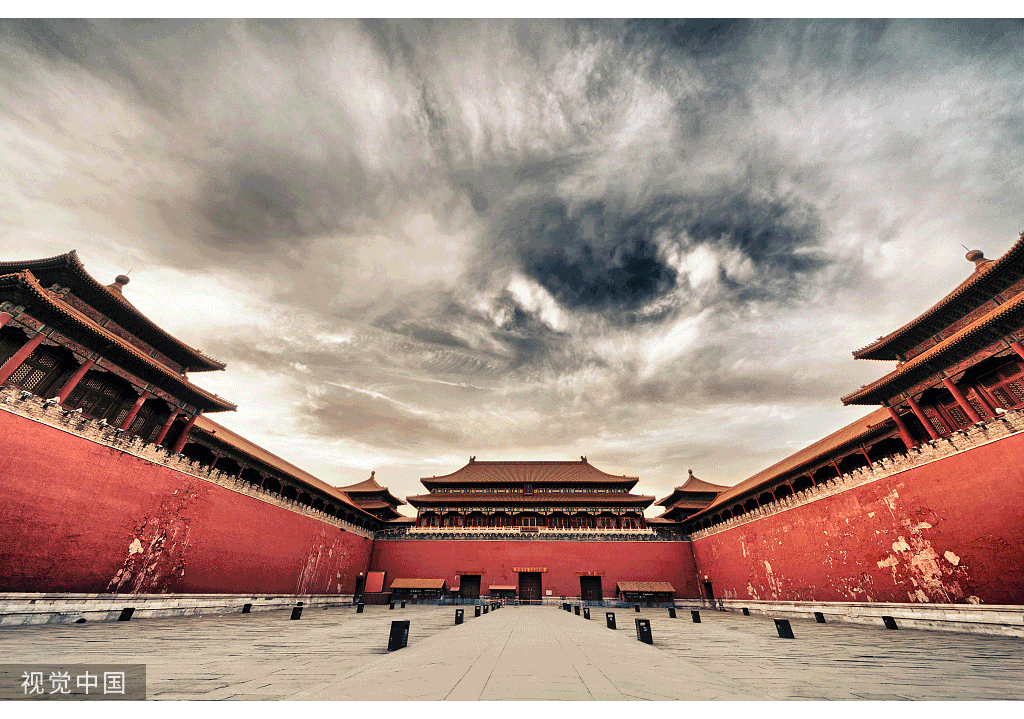 模特取自“冯澄澄”摄影作品,无商业用途