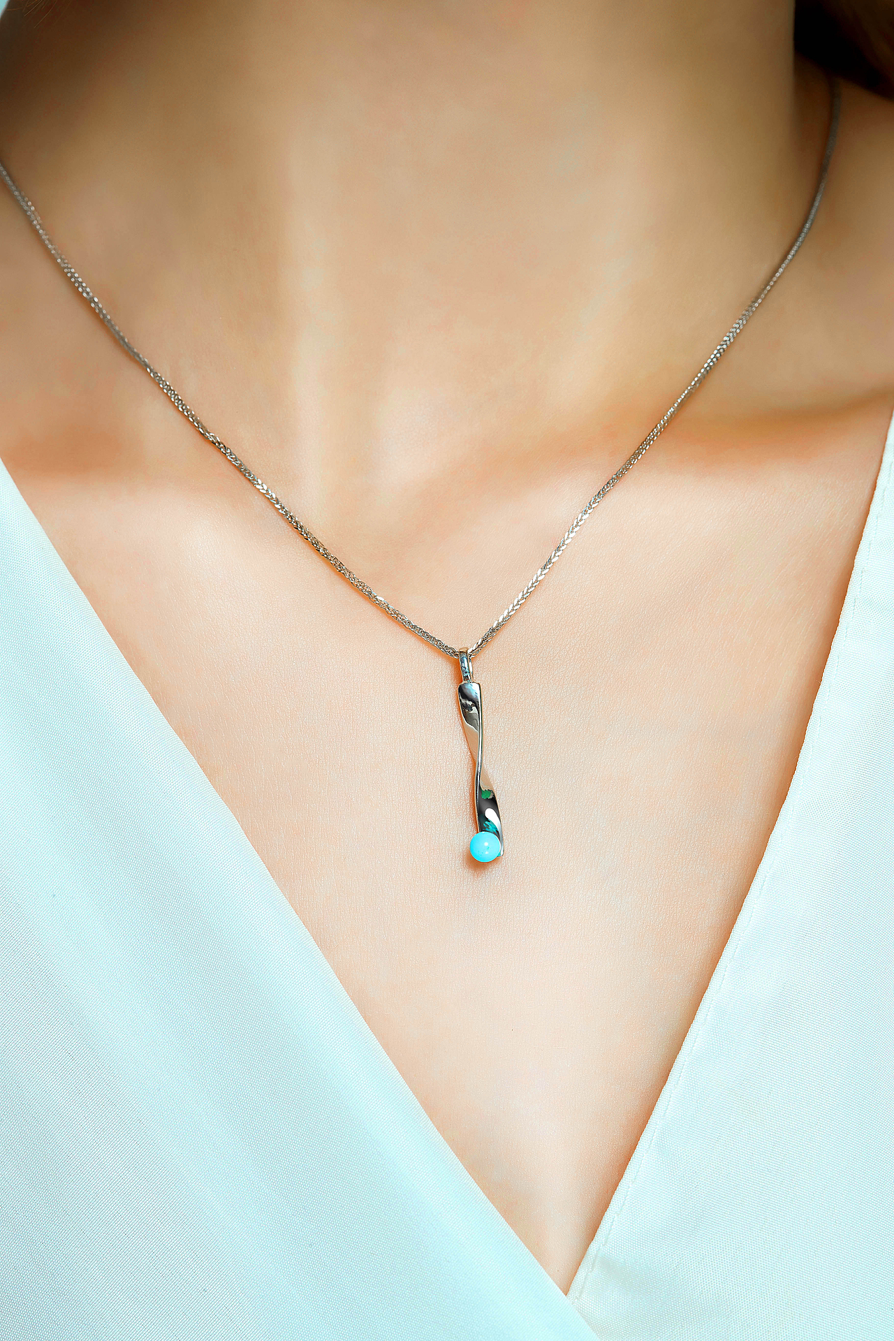 ●模特精修+视频● 模特精修+品宣视频创意设计