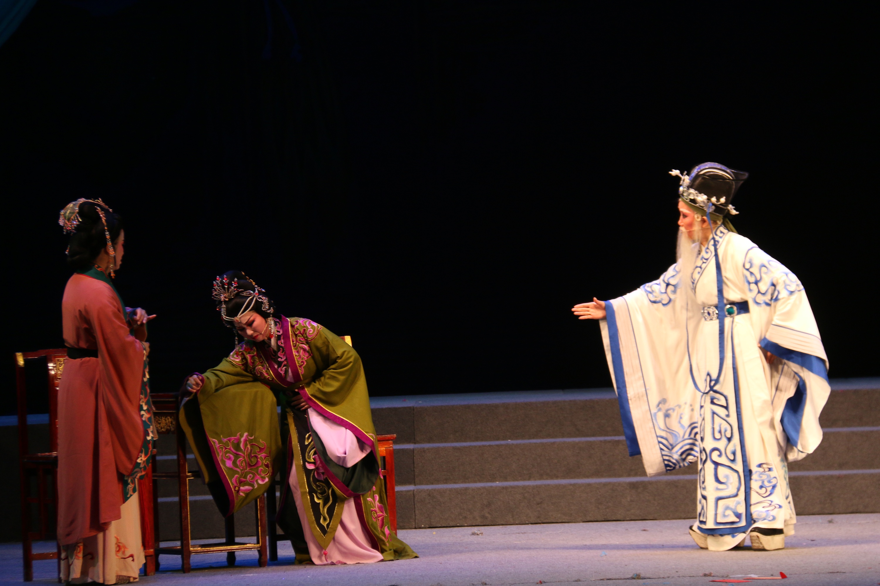 中南越剧团 汉宫怨 剧照