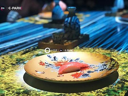 《光影餐厅》一款通过数字投影互动链接艺术生活及食物