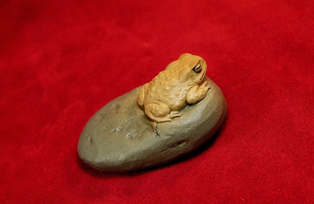 新年一波招财蛙闪亮开场!~~~财运旺旺旺!