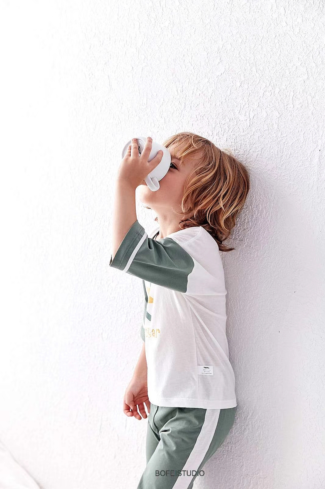 小小的世界,小小的我们。