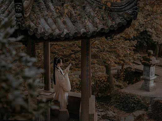 《半粒圆》