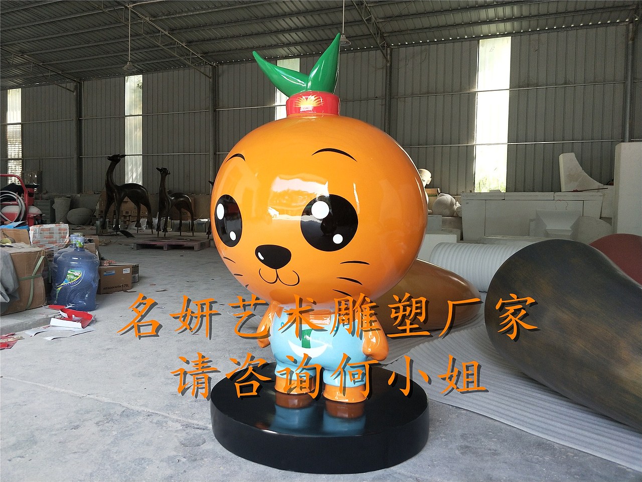 可爱过初恋的卡通树脂柑橘公仔雕塑在商场展览中心