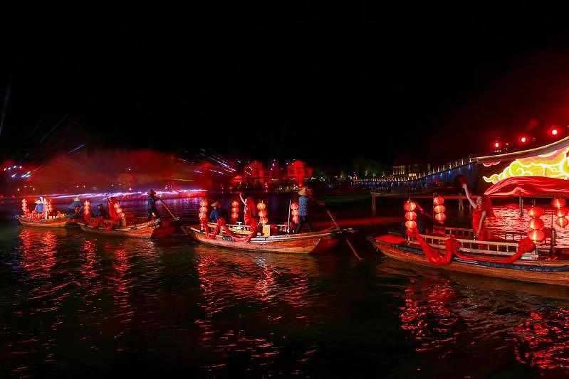 2019昆山周庄中秋灯会开幕（图ZMTc2Nzg2MDgw） - 人像摄影 - 站酷设计师小小兵之兵原创素材 - 站酷ZCOOL