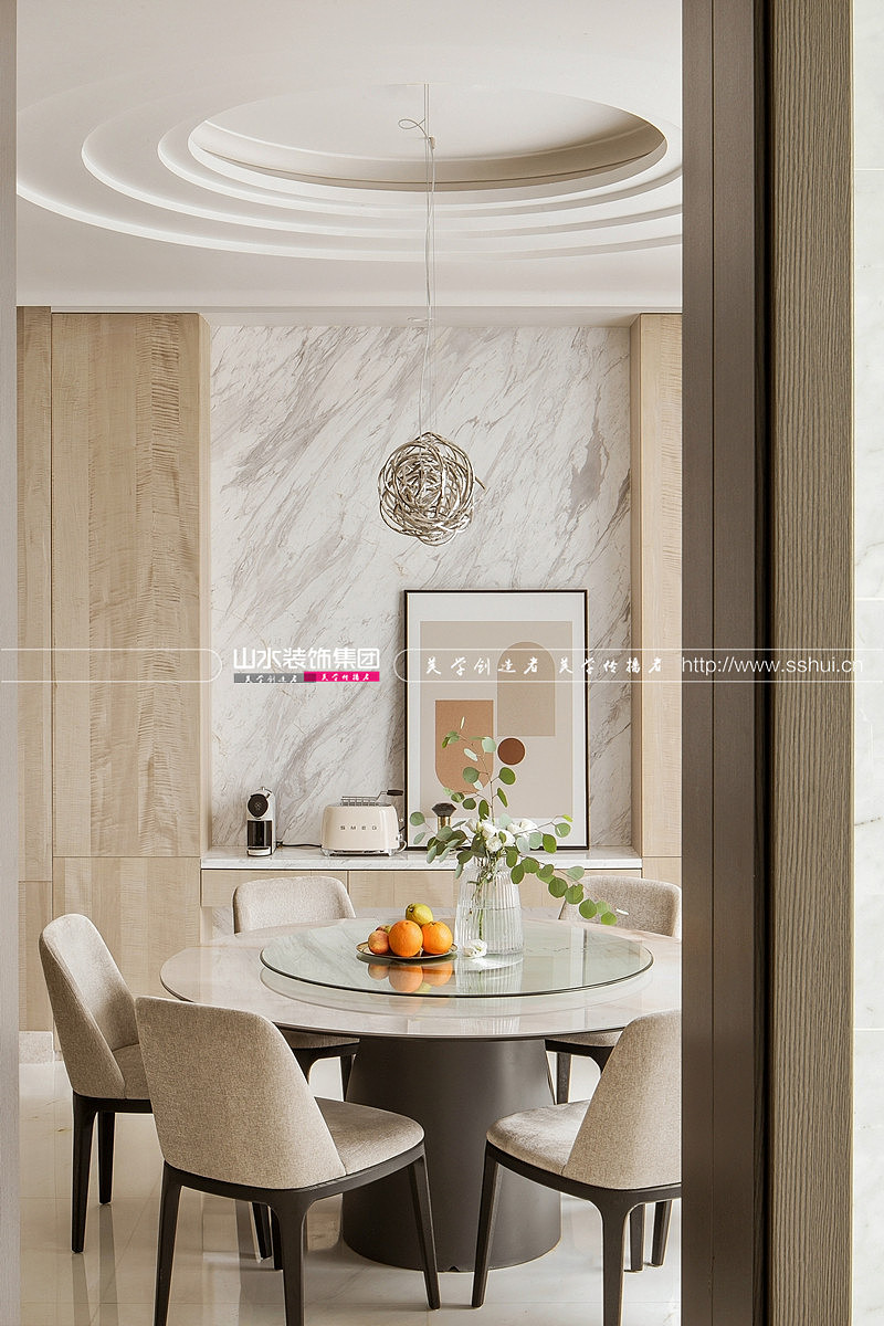 300㎡都市大宅,简约中渗透着爱与温暖!