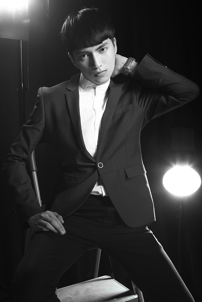 一组男人的片子