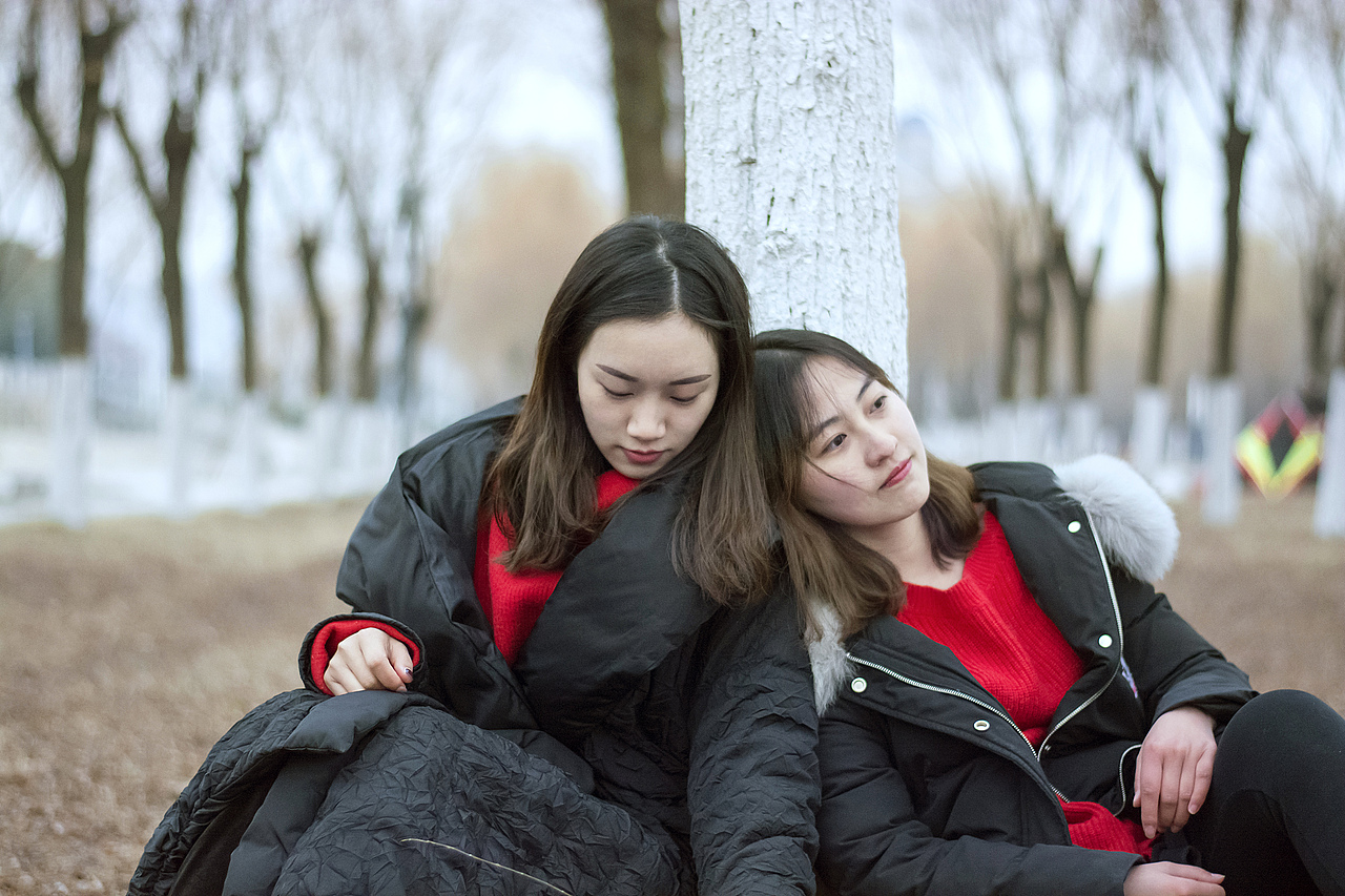 閨蜜（圖ZMTA0OTk3NzU2） - 人像攝影 - 站酷設(shè)計師小毅六一原創(chuàng)素材 - 站酷ZCOOL