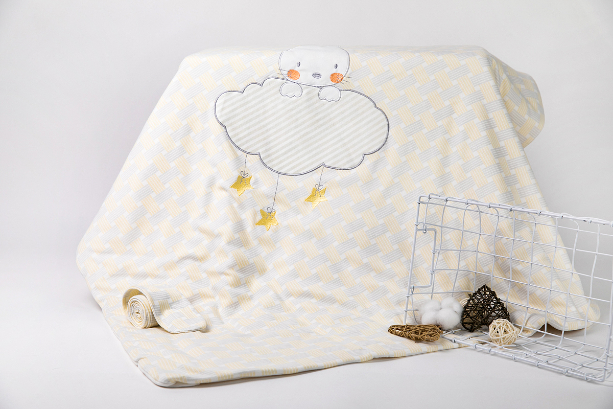 婴儿抱被静物拍摄