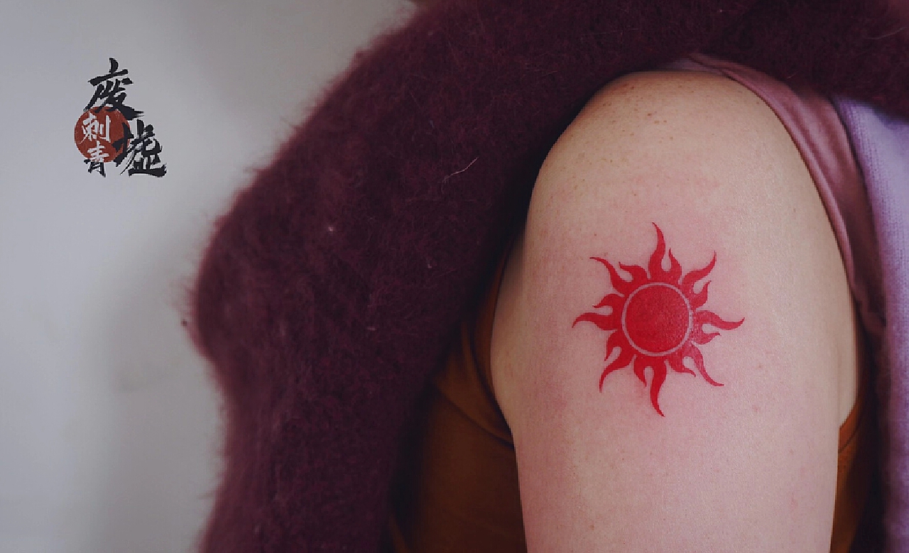 Sun Tattoos: Meanings, Pictures, Designs, and Ideas - TatRing