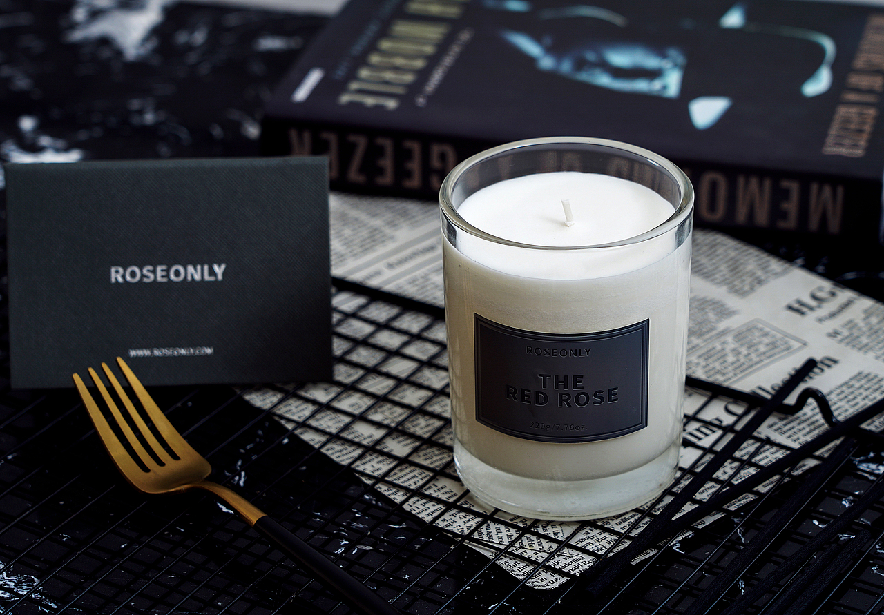 ROSEONLY 七夕香薰蜡烛（图ZMjIyMjE1MTUy） - 产品摄影 - 站酷设计师半个西瓜zzz原创素材 - 站酷ZCOOL