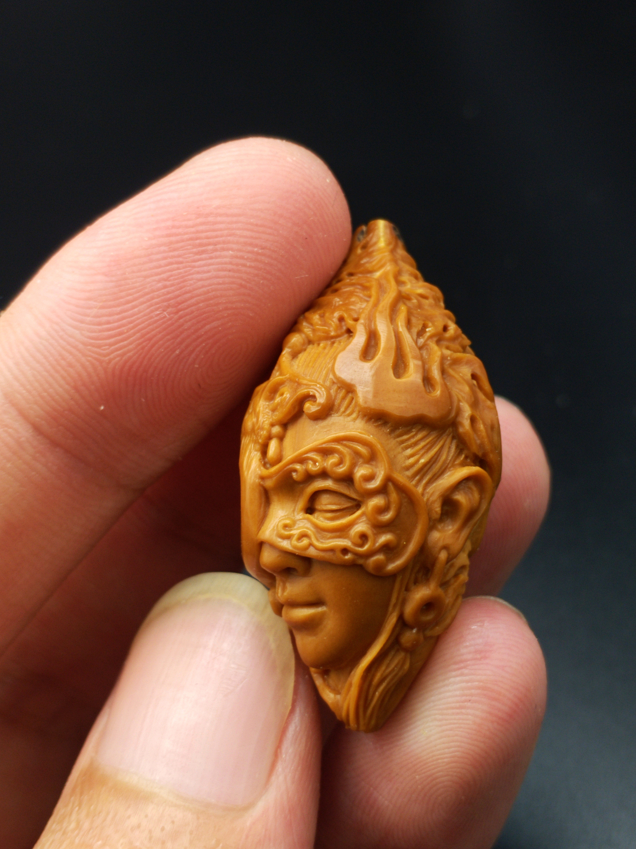 橄榄核雕（图ZMTIzMzA3Nzk2） - 雕塑 - 站酷设计师鳅之乐原创素材 - 站酷ZCOOL