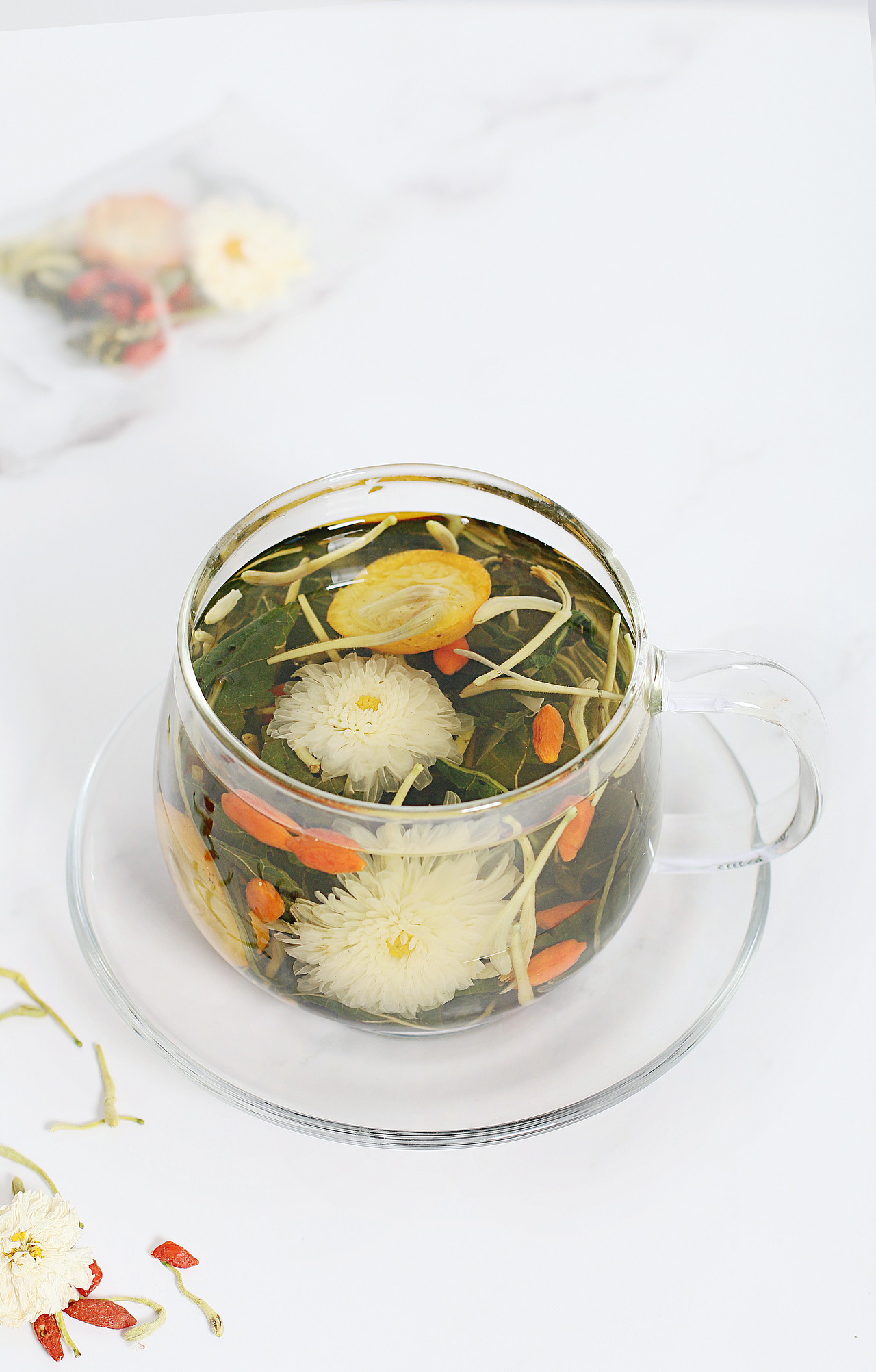 金银花菊花产品冲泡照片