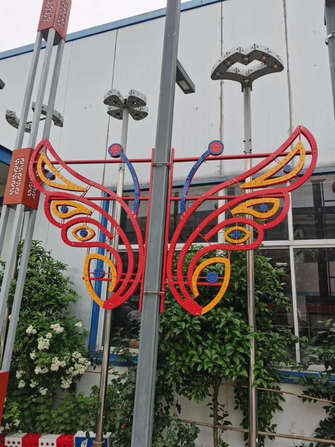 路灯杆装饰led蝴蝶_世博光电生产厂家工厂灯杆造型